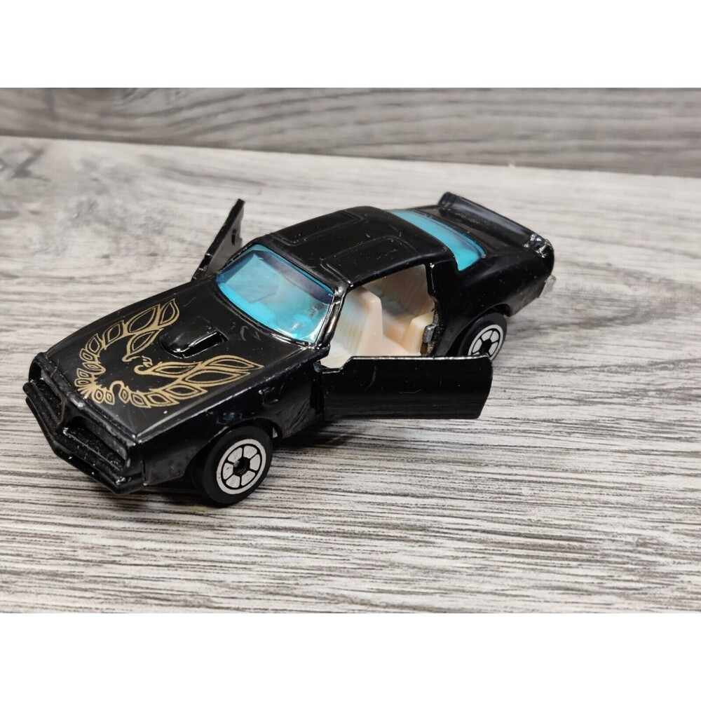 Collectible Diecast Yatming No. 1060 Pontiac Trans-Am Toy Car Made In Hong Kong